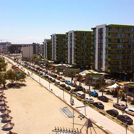 Apartment Fantasy Studio- N Pools Mamaia