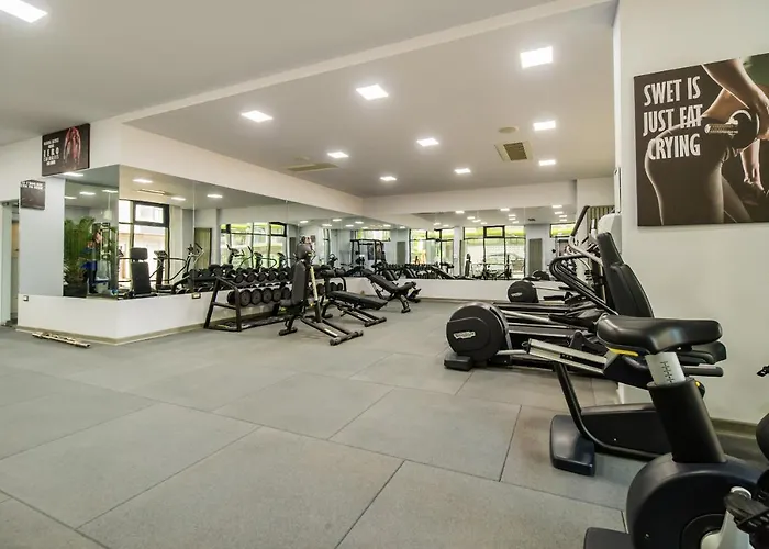 Fantasy Studio- N Pools * Mamaia