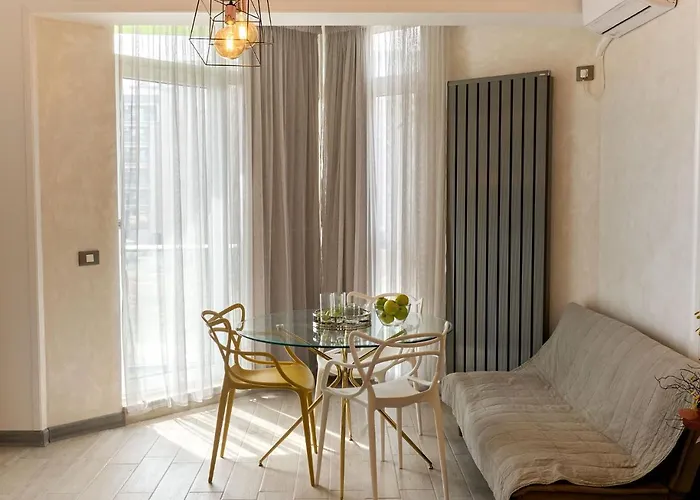 Fantasy Studio- N Pools * Mamaia